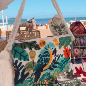 Clutch Arara Azul com Alça